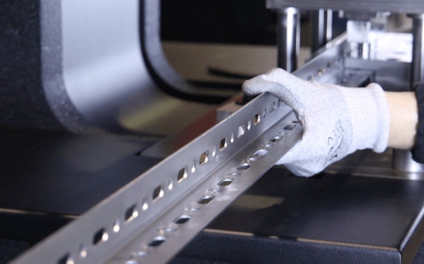 Các lưu ý khi sử dụng máy đột dập thủy lực