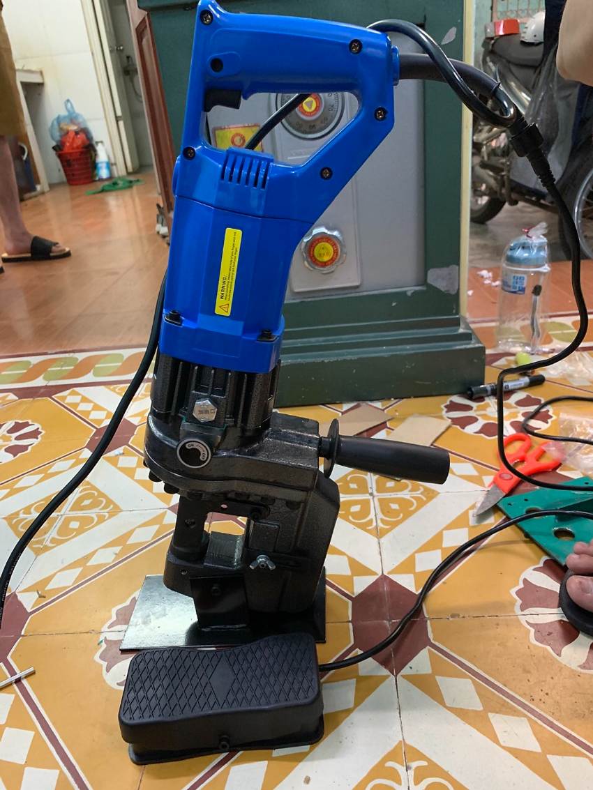 Máy đột lỗ thủy lực cầm tay MIP-25