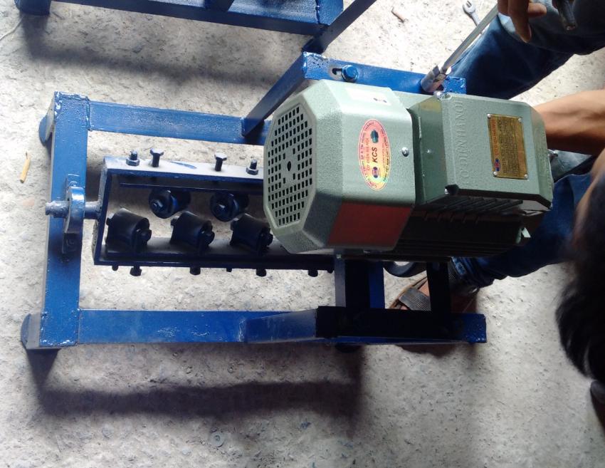 Lợi ích khi sử dụng máy duỗi sắt mini