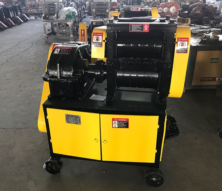 Máy duỗi sắt phế liệu