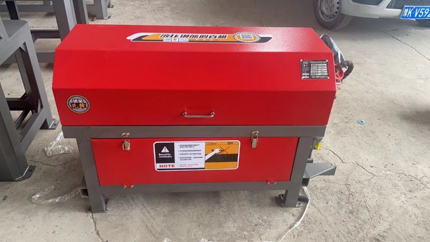Máy duỗi sắt tự động