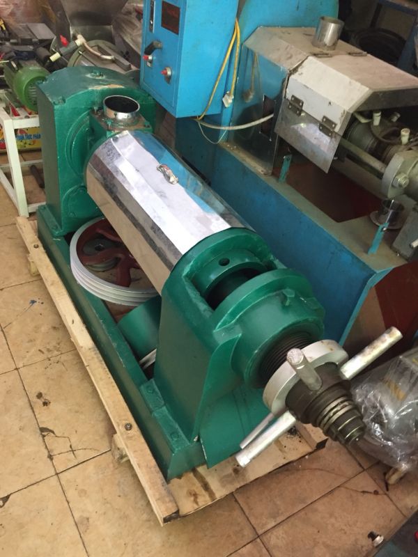 Thông số kỹ thuật của máy ép dầu lạc YL-100