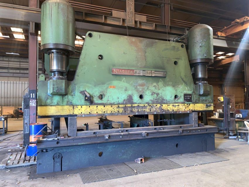 Tại sao nên sử dụng máy ép thủy lực 1000 tấn?