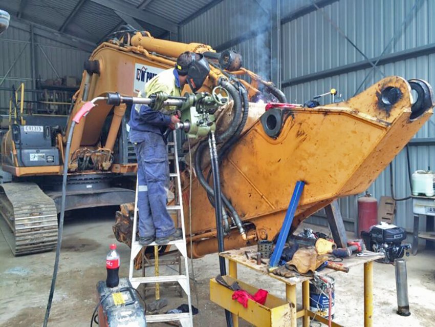 Máy hàn doa lỗ mang lại những ưu điểm gì? 1