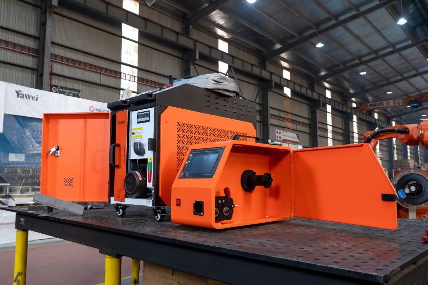 Máy hàn laser fiber Jasic LS-20000