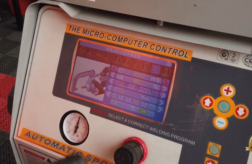 Máy hàn rút tôn 4