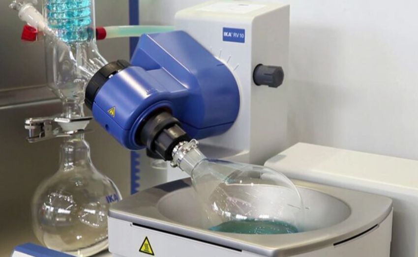 Bơm hút chân không khô mini trong phòng nghiên cứu