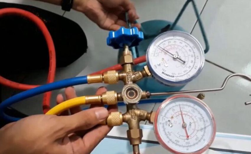 Bơm hút chân không vòng dầu mini