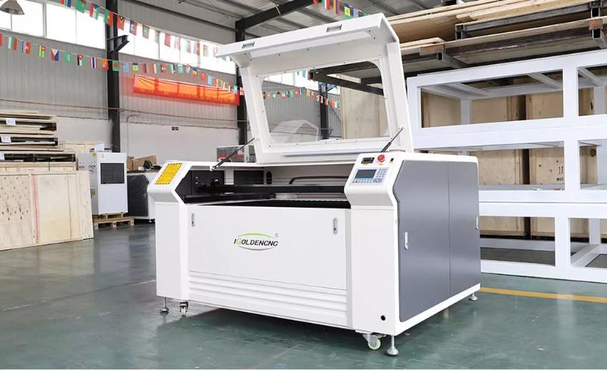 Máy khắc Laser CO2