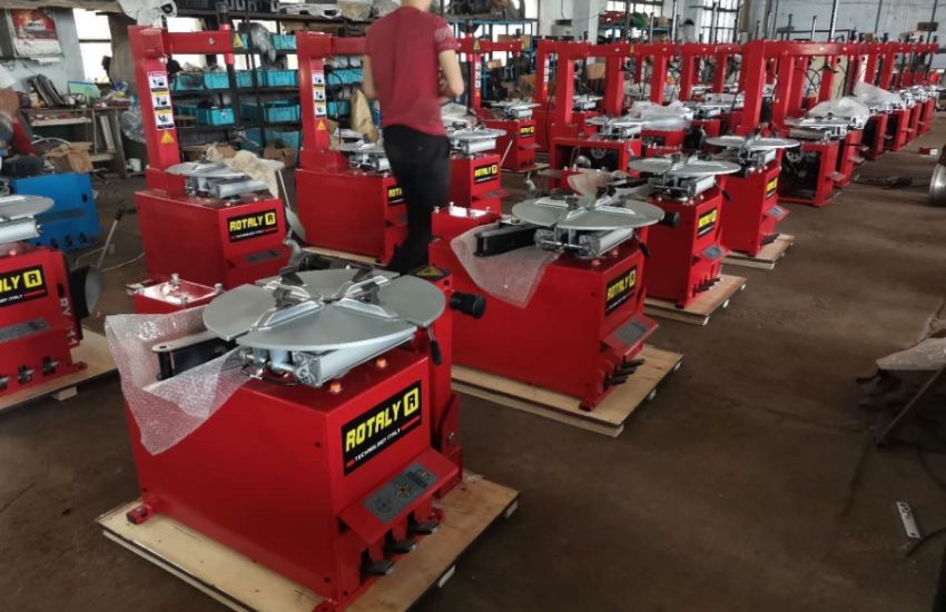 Ưu điểm của máy ra vào lốp, máy tháo vỏ xe con Rotaly Ry-825