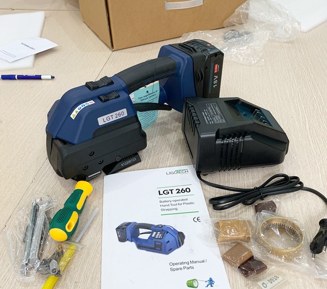 Dụng cụ siết dây đai nhựa 8