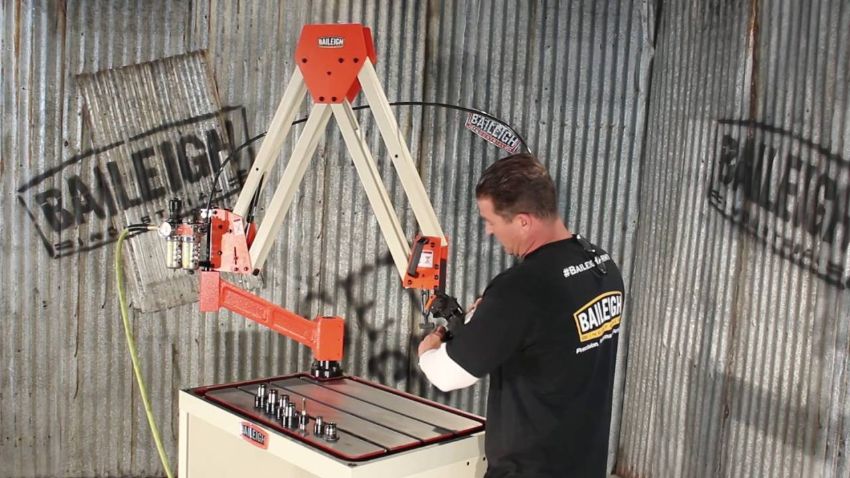 Máy taro cần khí nén là gì?