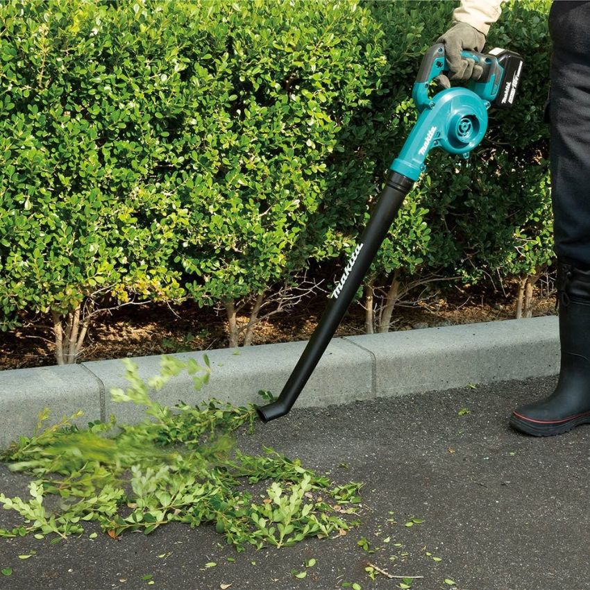 Máy thổi dùng pin 18V Makita DUB186RT có tốt không? Có nên mua không?