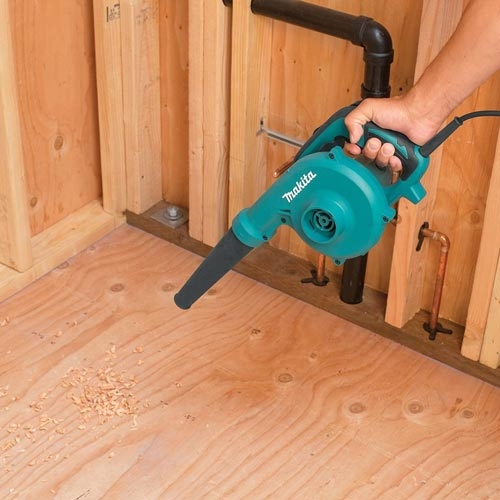 Những lưu ý khi sử dụng máy thổi Makita UB1101