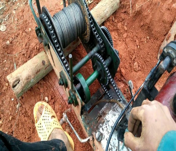 Máy tời khung gỗ to