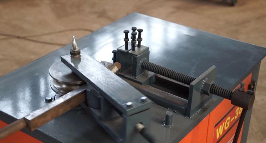 Cách sử dụng máy uốn ống 1 trục 1