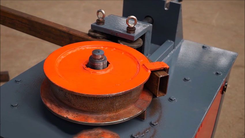 Sử dụng máy uốn ống 1 trục như thế nào là đúng cách