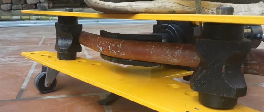 Cách sử dụng dụng cụ uốn thép bằng tay 4