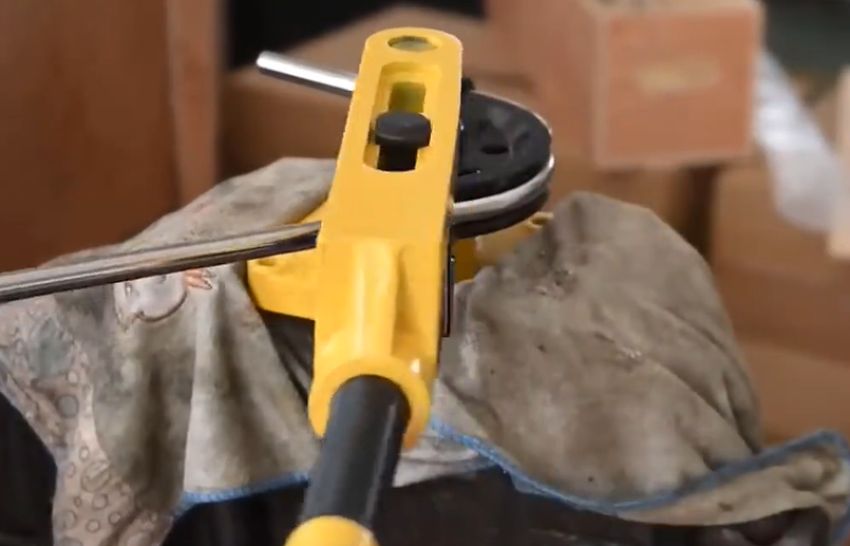 Các bước sử dụng máy uốn ống bằng tay 3