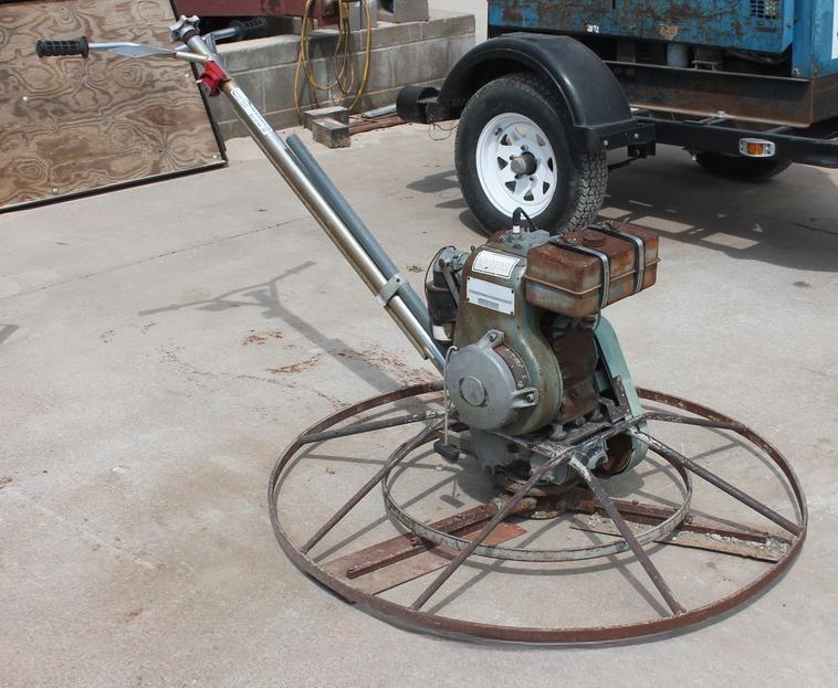 Những lưu ý khi mua máy xoa nền bê tông cũ