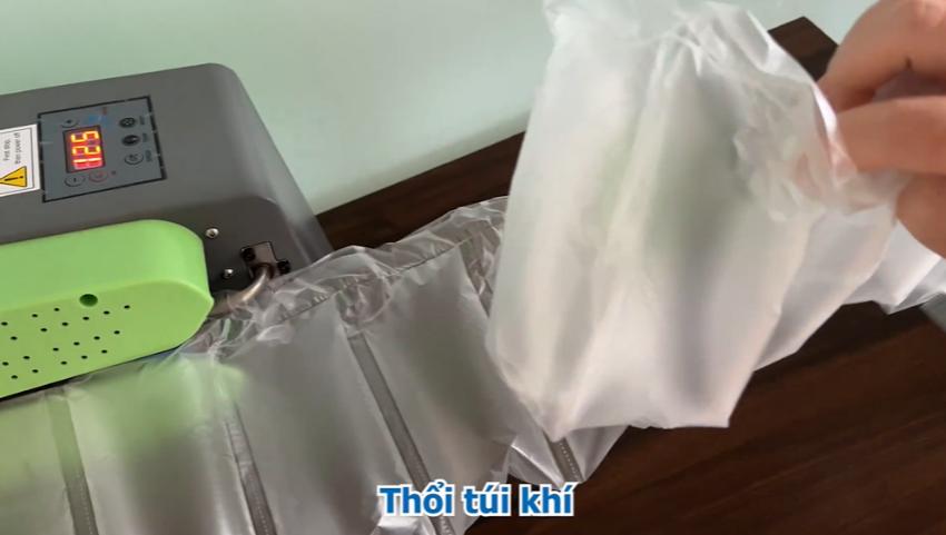 Ưu điểm của máy thổi túi đệm khí 3