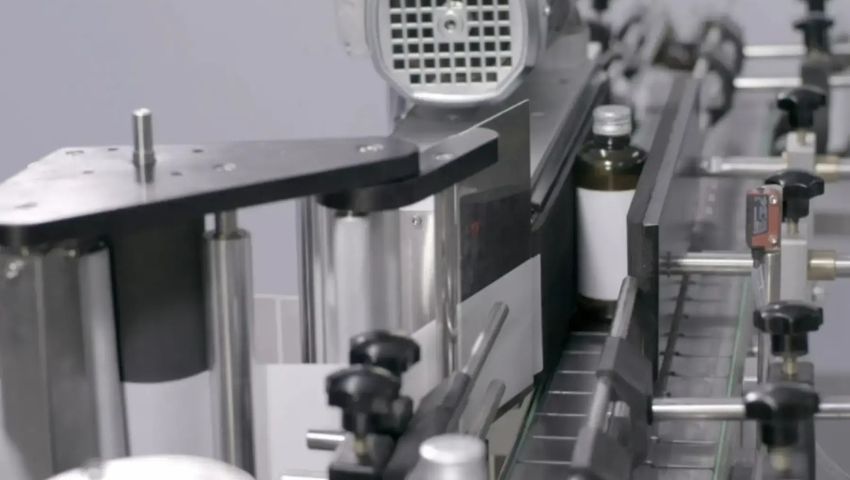 Những yếu tố nào cần lưu ý khi chọn mua máy dán nhãn? 3