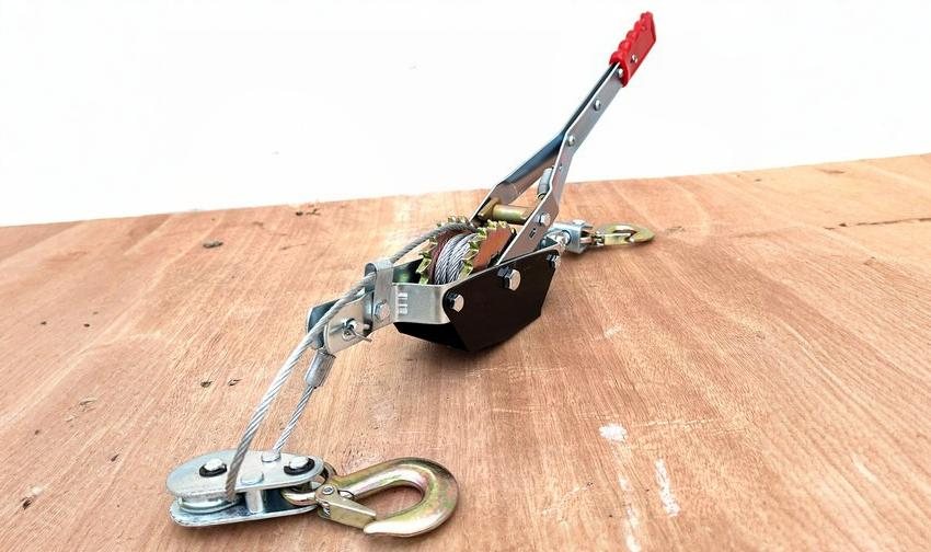 Pa lăng cáp lắc tay là gì?