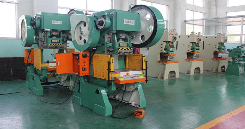 Phân loại máy đột dập thủy lực