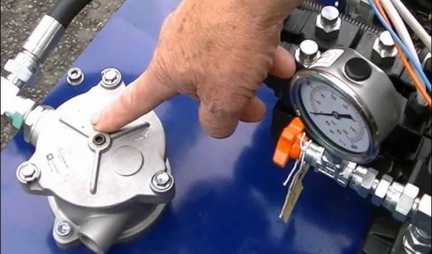 Quá trình vận hành bơm thủy lực 24V