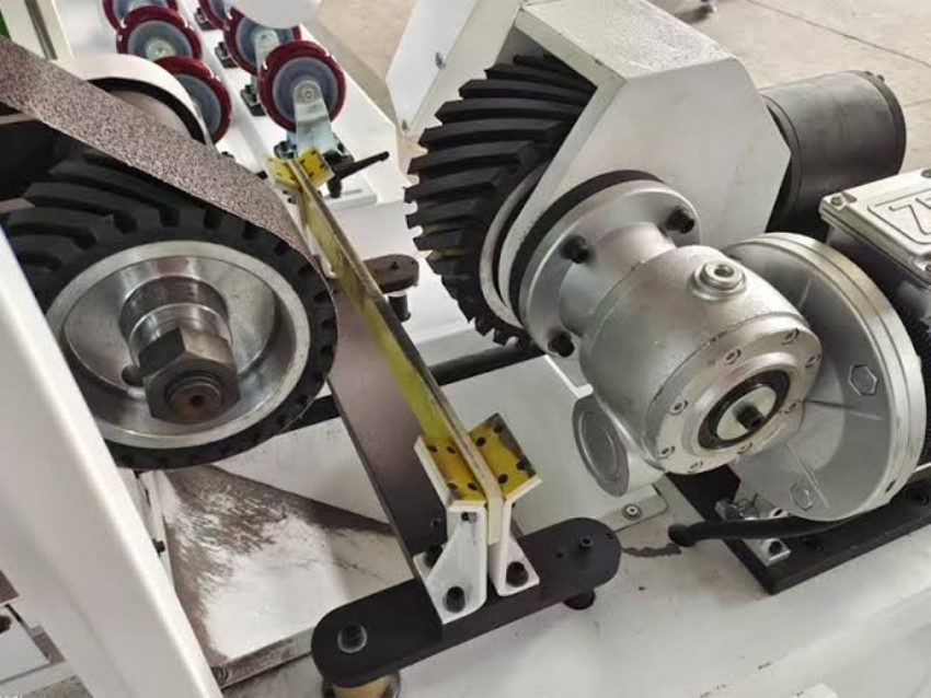 Quy trình bảo dưỡng máy chà nhám và đánh bóng tự động
