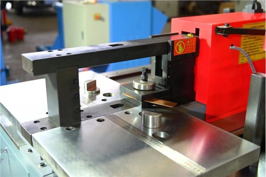 Quy trình gia công thanh cái đồng đạt chuẩn kỹ thuật 1