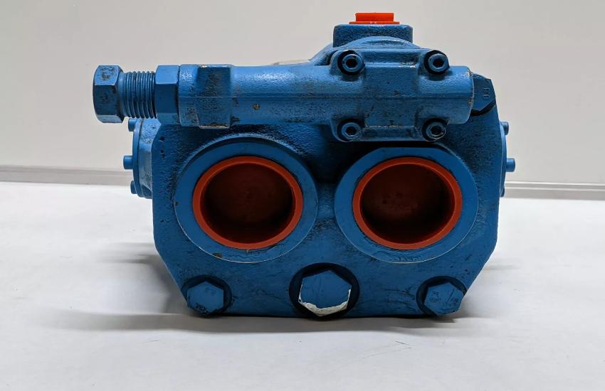 Bơm piston thủy lực PVQ20, công suất 20kW, lưu lượng 20m³/h