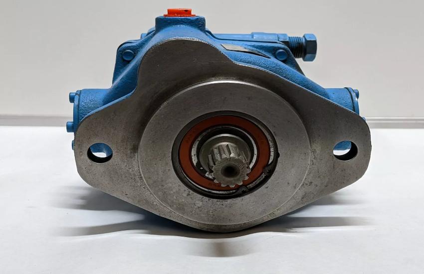 Bơm piston thủy lực PVQ20, công suất 20kW, lưu lượng 20m³/h