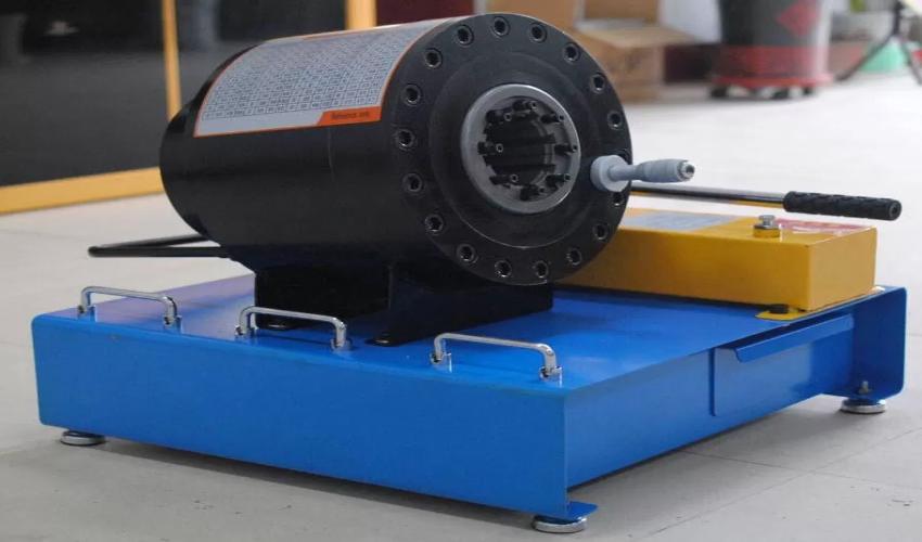 Máy bấm ống thủy lực cầm tay