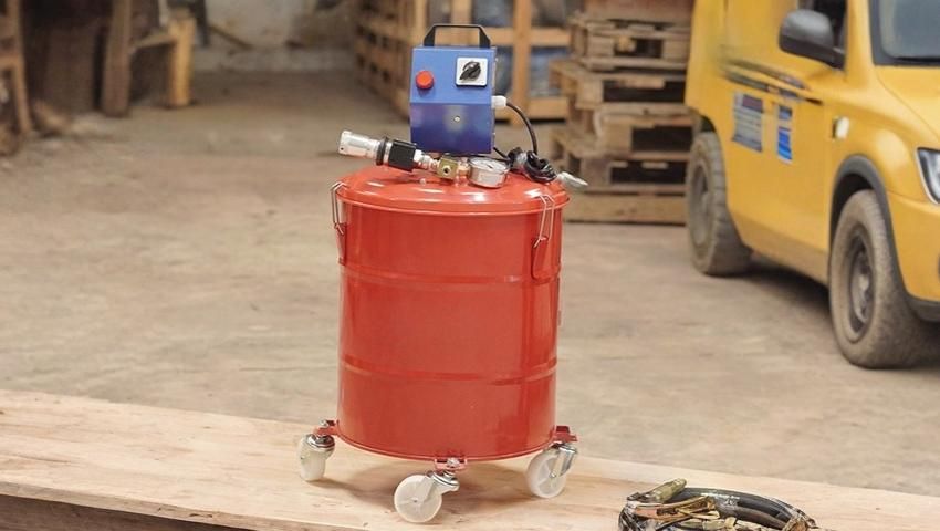 Máy bơm mỡ bằng điện 40L DBK PD6040