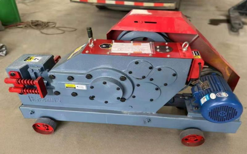 Máy cắt sắt thép GQ50 1