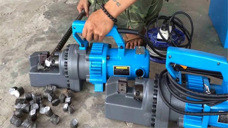 Máy cắt sắt thủy lực 3