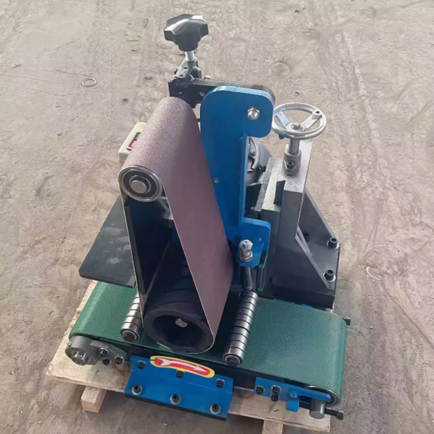 Đặc điểm kĩ thuật máy chà nhám & đánh bóng tự động DBK-915D 1