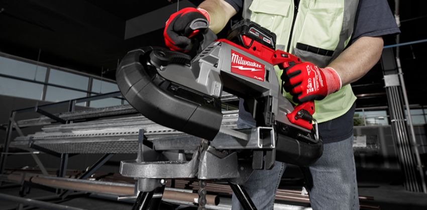 Máy cưa vòng Milwaukee M18 CBS125 1
