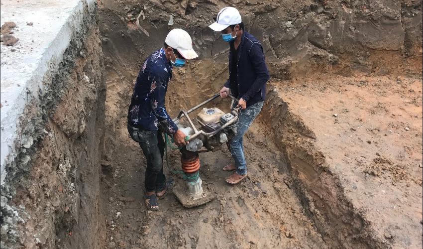 Máy đầm cóc 60kg 4