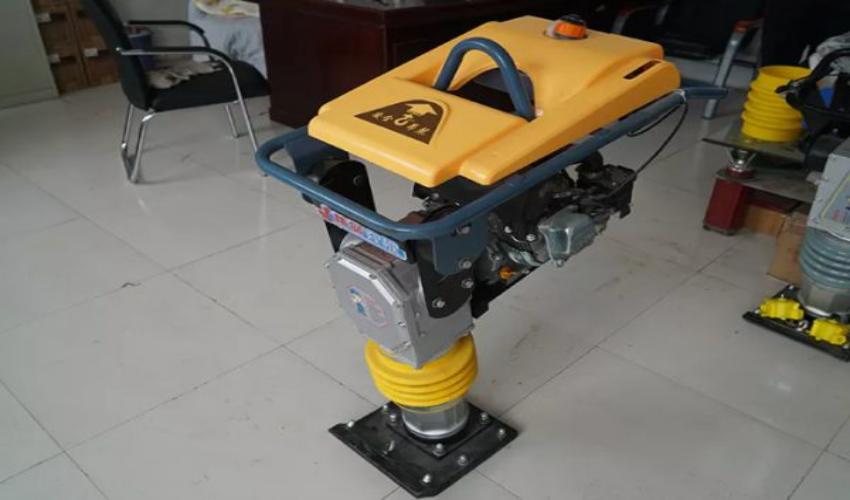 Máy đầm cóc HCR100 1