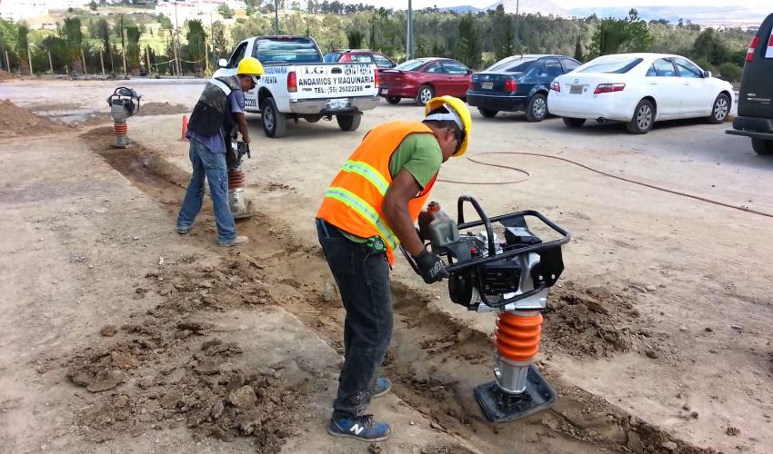 Máy đầm cóc Hitachi 3