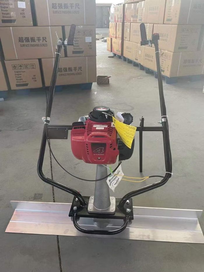 Máy đầm thước bê tông GX35