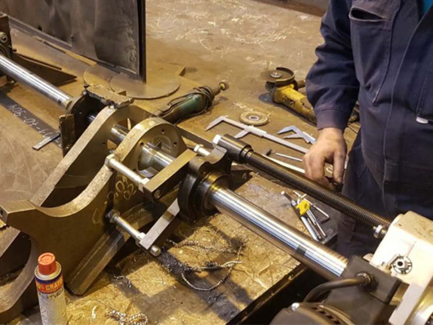 Nguyên lý làm việc của máy doa lỗ di động TDG50