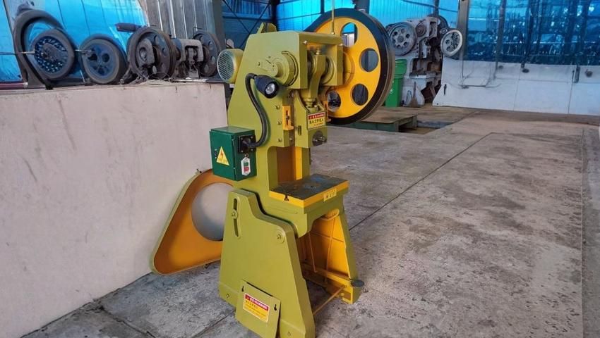 Máy đột dập 12 tấn JB23-12T