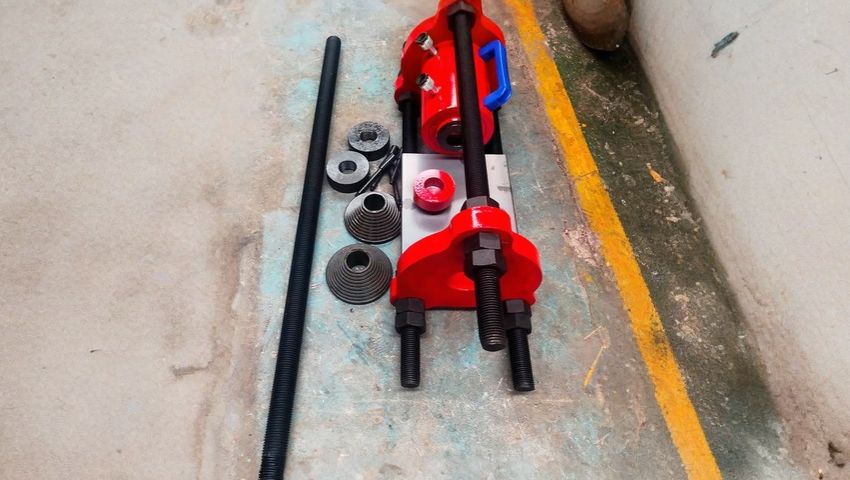 Máy ép chốt xích thủy lực 100 tấn + ép bạc gầu (không gồm bơm) 1