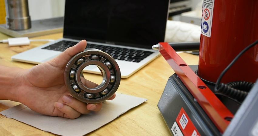 Máy gia nhiệt vòng bi 4