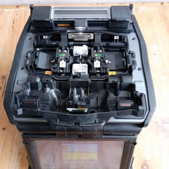 Máy hàn cáp quang Fujikura 68S/68S+ chính hãng 1