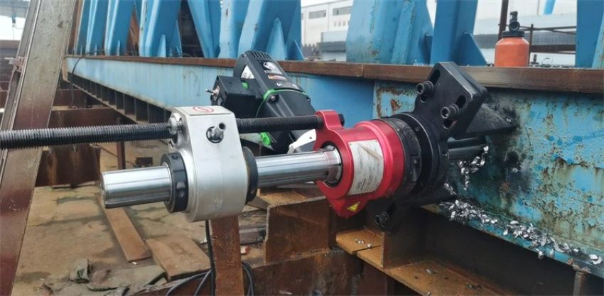 Máy hàn doa lỗ di động TDG50IMP 4