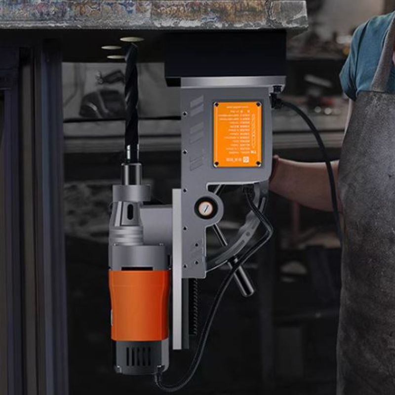 Thiết kế ưu việt và tính năng vượt trội của DBK TR-40E (40mm, 2200W)